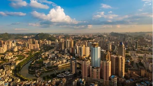 贵阳市国庆假期接待游客1334.77万人次，旅游收入107.44亿元